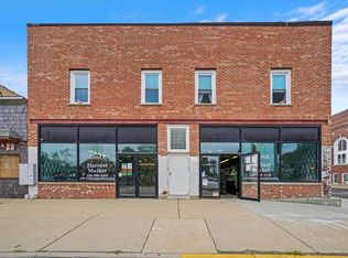 504 10th St #1, Waukegan, IL 60085