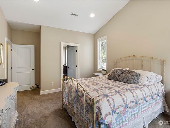5th image of 14605 209th Street Ct E