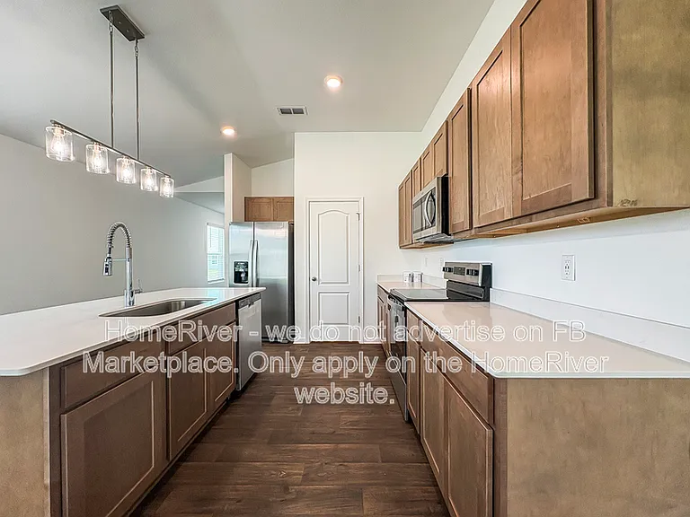 4271 Quaking St — Photo 8