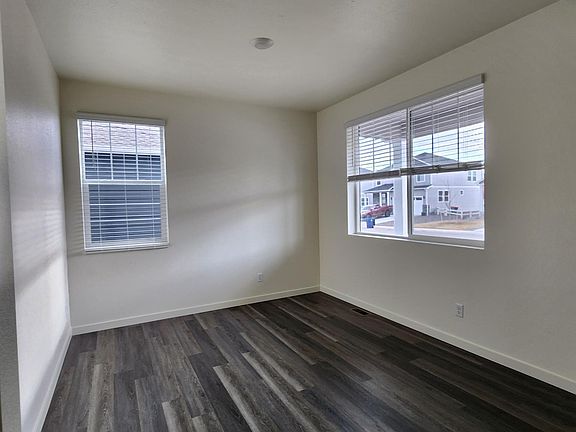 entry studay/nook
