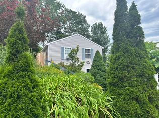 27 Hutchinson St, South Portland, ME 04106