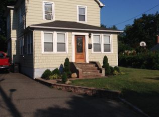 41 Woodhull Rd, Huntington, NY 11743