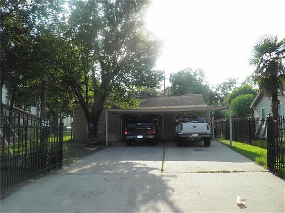 3rd image of 1014 Francis Dr