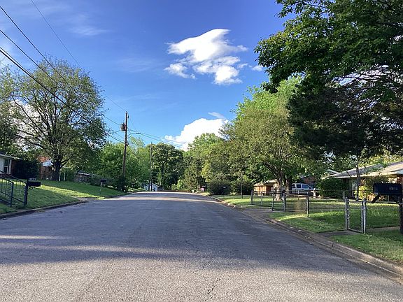 5th image of 3054 Barksdale St