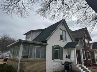 622 Main St, Savanna, IL 61074