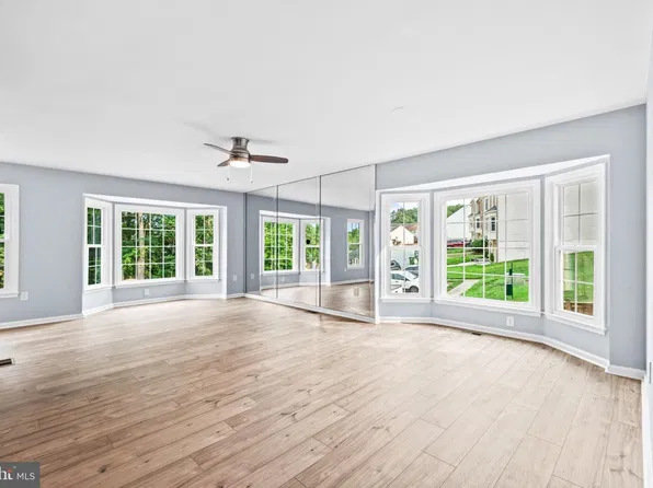 601 Twin Brook Ln, Stafford, VA 22554
