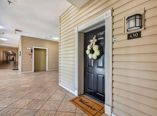 501 Hungerford Dr APT 430, Rockville, MD 20850