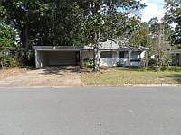 1st image of 811 Dennis St
