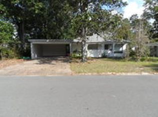 811 Dennis St, Leesville, LA 71446