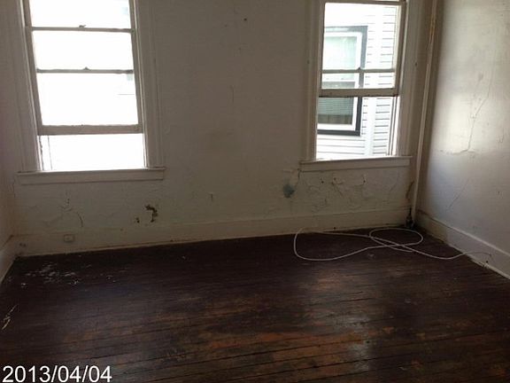 4th image of 41 Sanford St