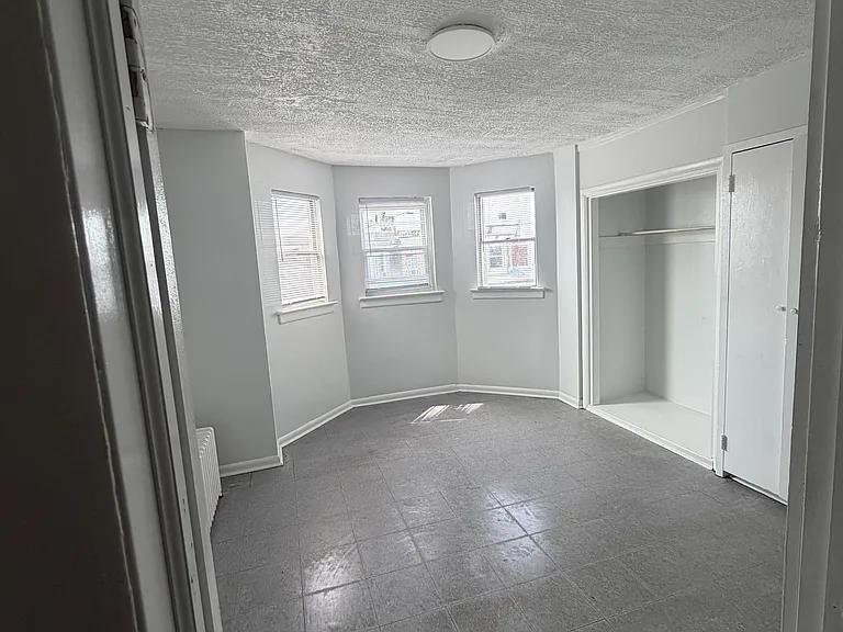 3857 N 7th St — Photo 11