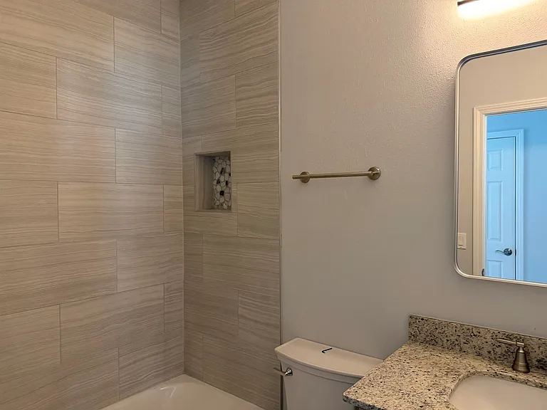 2111 Owens St #1 — Photo 15