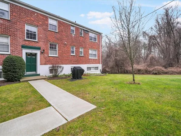 31 Fieldstone Drive #D4, Hartsdale, NY 10530