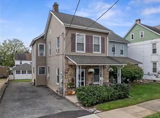 1008 4th St, Catasauqua, PA 18032