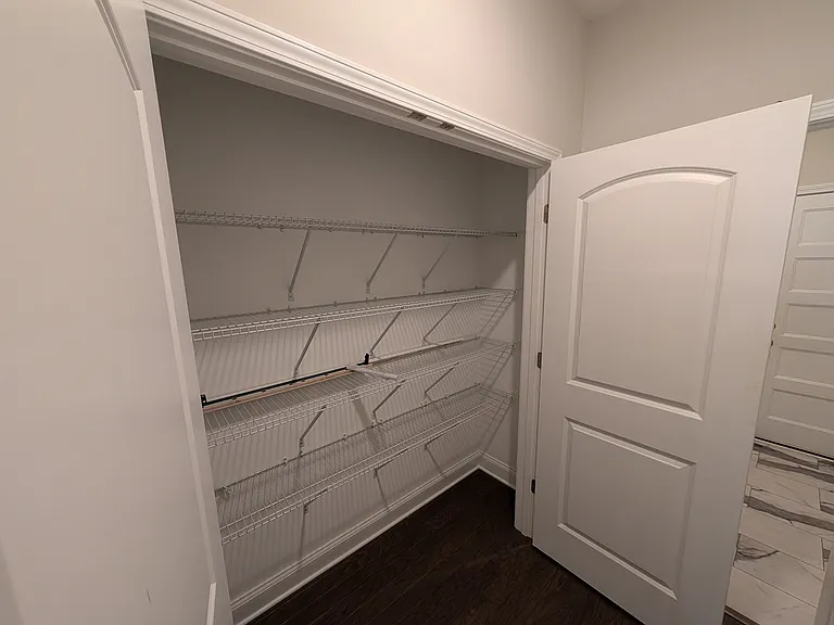 250 Cloverbrook Way — Photo 33