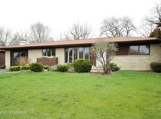 37W038 Brookside Dr, Elgin, IL 60124