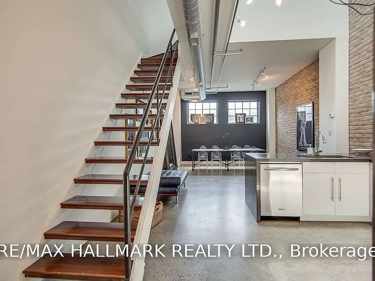 6 Bartlett Ave #7 — Photo 8