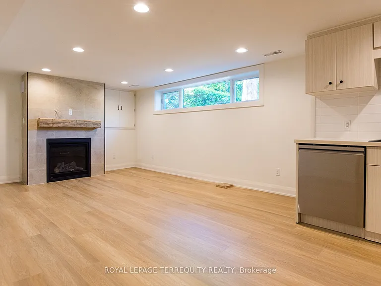 23 Decarie Cir #BASEMENT — Photo 5