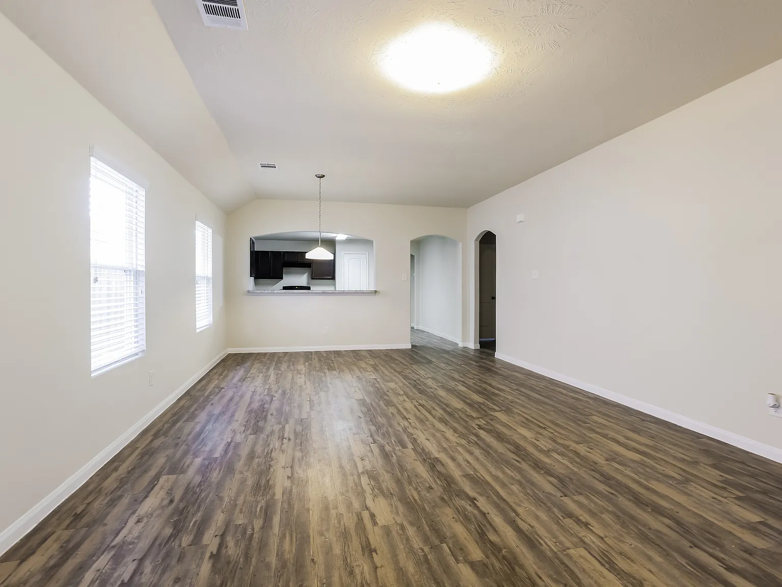 Evergreen Villas — Photo 2