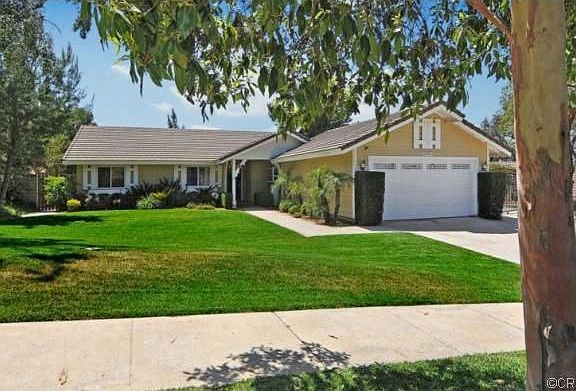 2nd image of 2060 Sage Ave