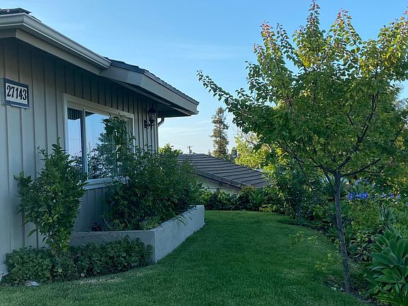 3rd image of 27143 Pembina Rd