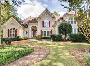 8815 Torrington Dr, Roswell, GA 30076