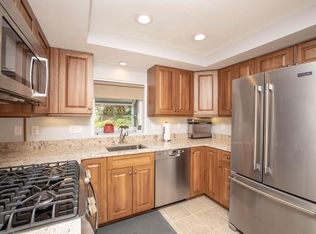 32 Alcott Cir #32, Taunton, MA 02780
