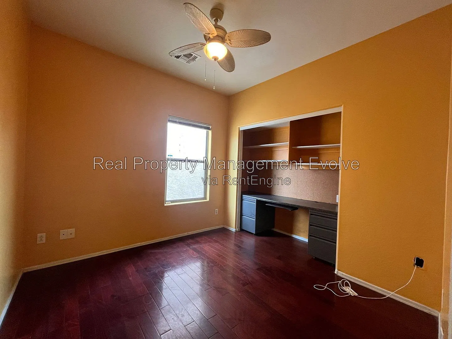 4 bed, 3.0 bath, 2213 sqft, $2,099 — Photo 4