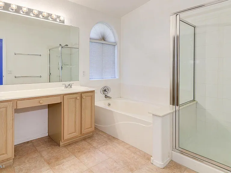 519 W Bluefield Ave — Photo 9
