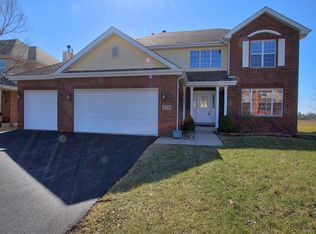 226 Poplar Ln, Beecher, IL 60401