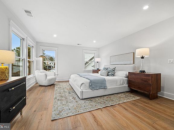 4th image of 607 Johnston Pl