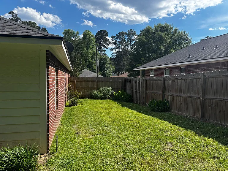 227 Greenleaf St — Photo 12