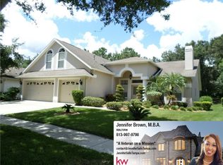 10118 Whisper Pointe Dr, Tampa, FL 33647