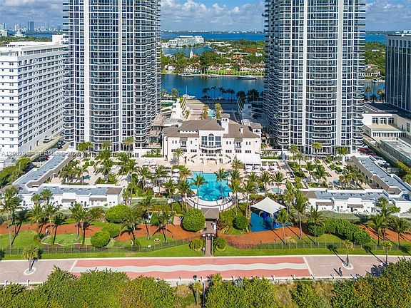 2nd image of 4779 Collins Ave APT 1805