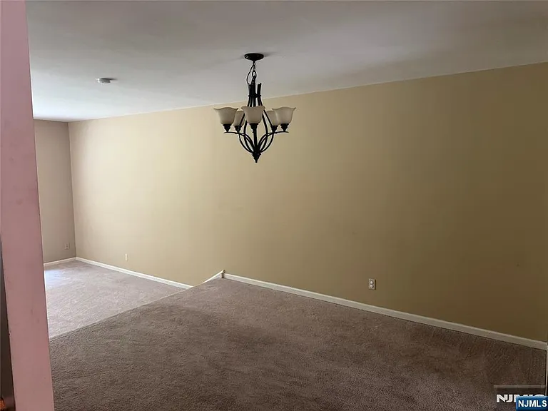 244 Butternut Dr — Photo 6