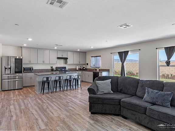 5th image of 44539 Freer Way