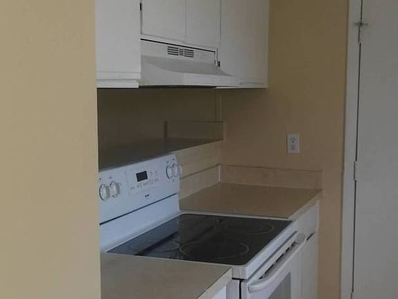 3rd image of 10716 W Meadowlea Cir
