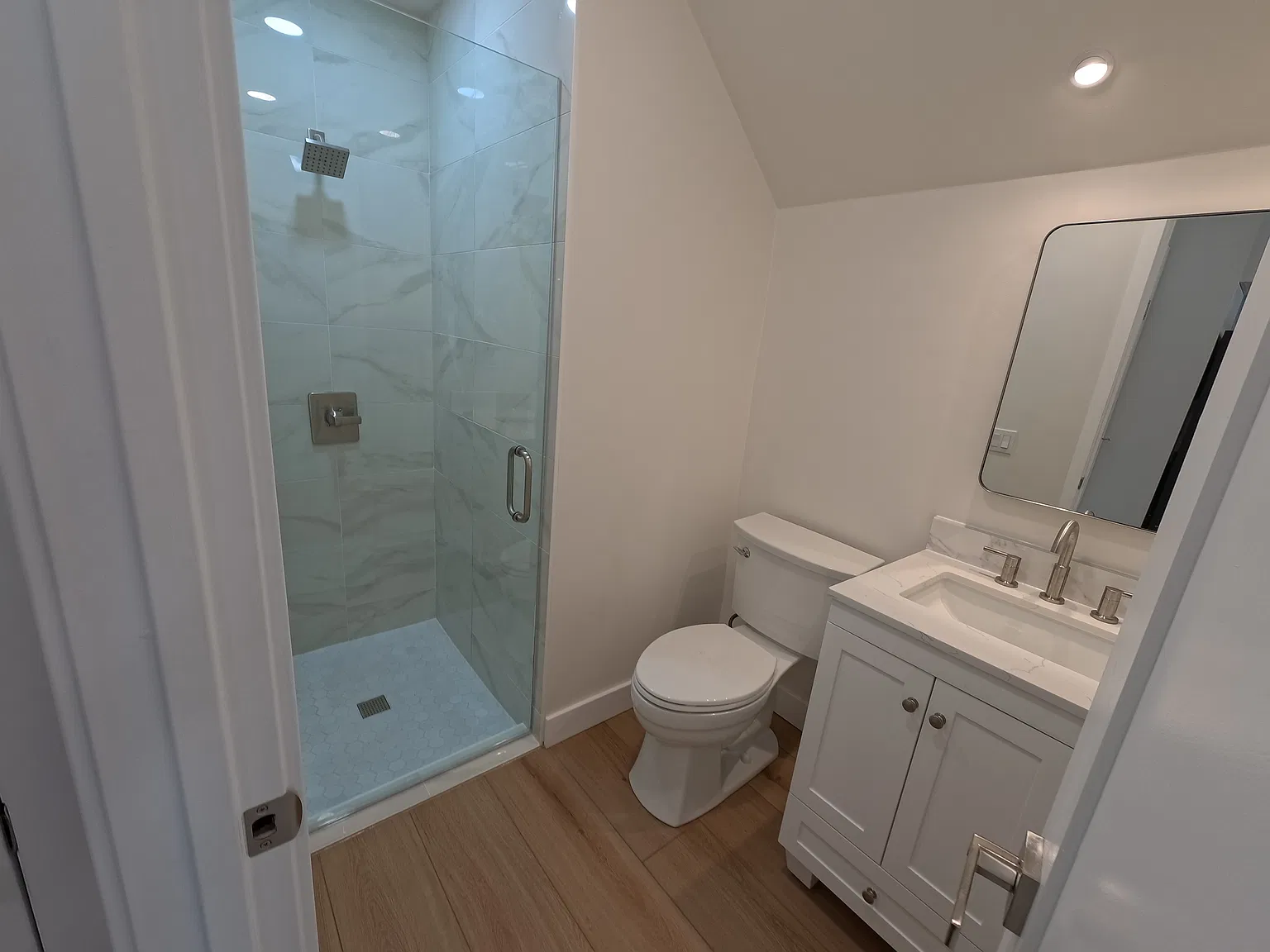 1 bed, 480 sqft, $2,450 — Photo 4