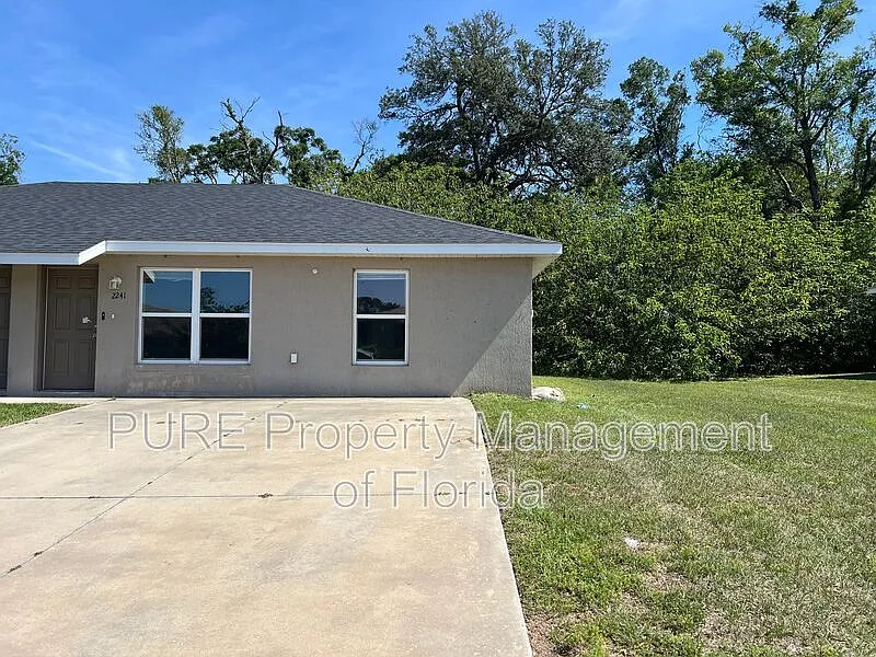 2 bed, 2.0 bath, 984 sqft, $1,145 — Photo 3