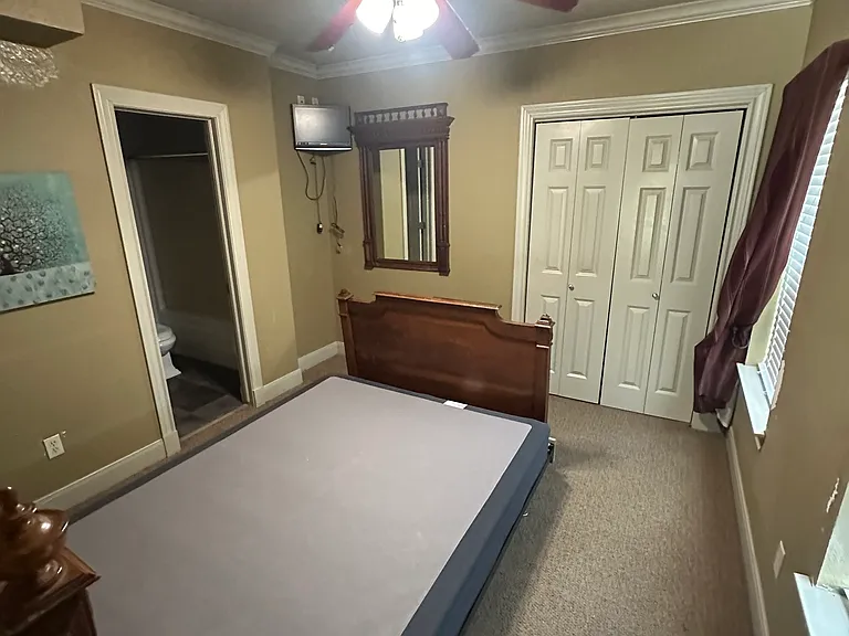631 S Peoria Ave #6 — Photo 4