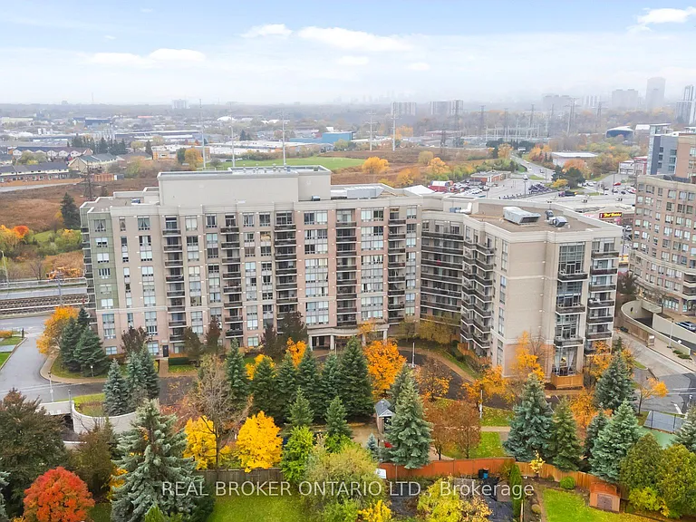 1720 Eglinton Ave E #601 — Photo 34