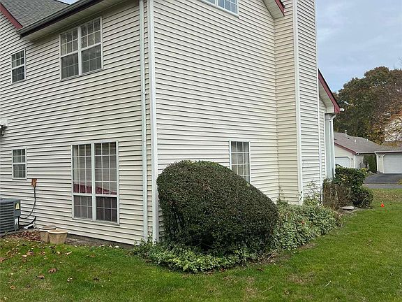 3rd image of 5 Balmoral Ct