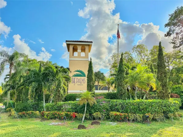 251 Palm Cir W APT 302, Hollywood, FL 33025