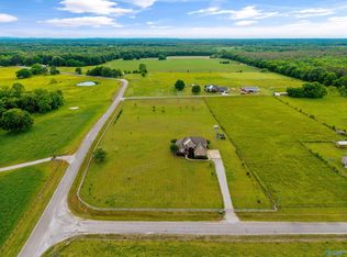 53 County Road 132, Town Creek, AL 35672