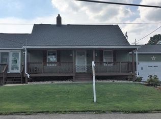 605 S 5th St, Youngwood, PA