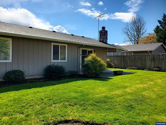 3rd image of 1975 Breakwood Cir SE