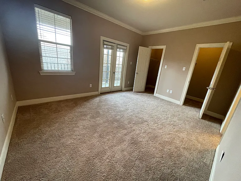 10600 Lakes Blvd #302 — Photo 8