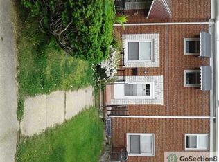 2100 Coralthorn Rd, Baltimore, MD 21220
