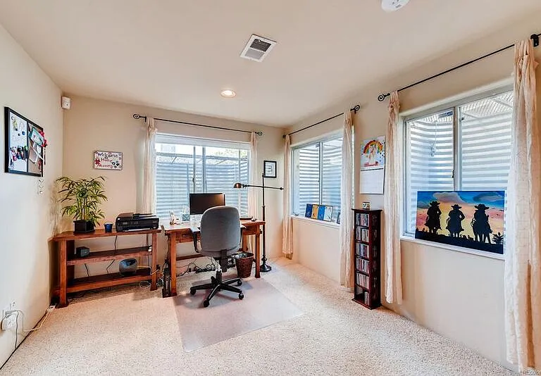 5971 S Waco St — Photo 11