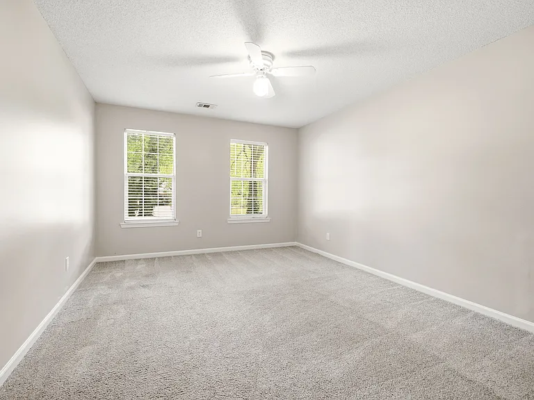 6330 N Glen Dr — Photo 31